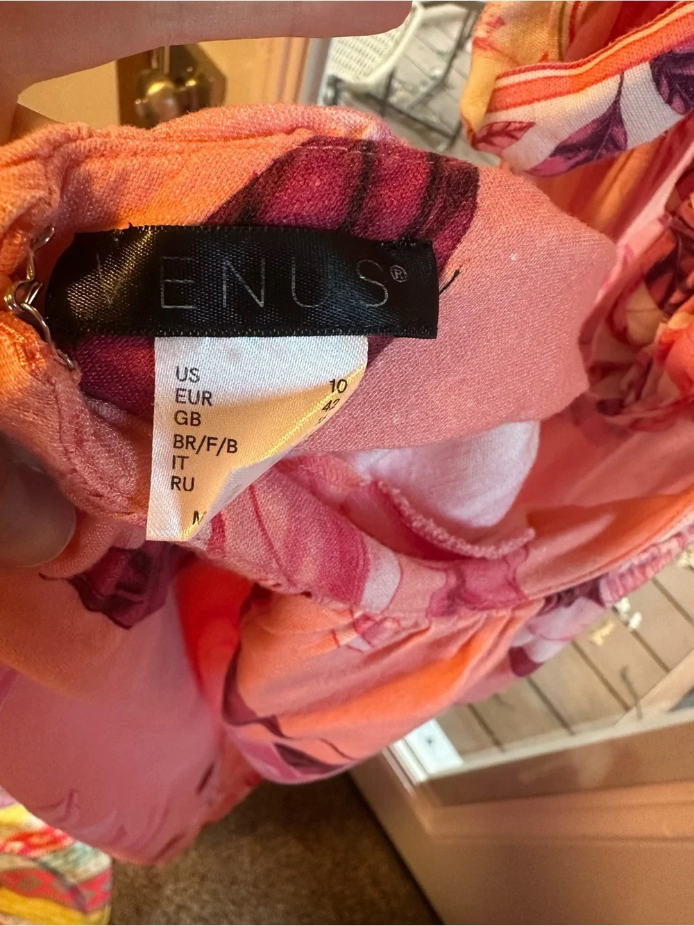VENUS feminine pink